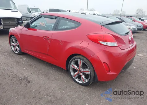 2017 Hyundai Veloster Value Edition z USA, uszkodzony, nr VIN KMHTC6AD6HU323686
